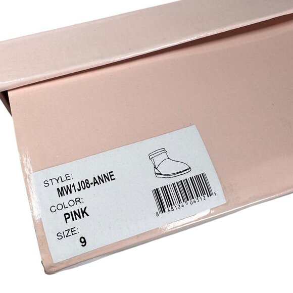 NWT Hello Kitty Sanrio Boots Sz.9 Pink Metallic Faux Fur Lining Ruffle Logo Y2K - Picture 11 of 11